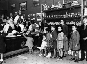 Distributions de jouets, día de Reyes, Barcelone 1936.